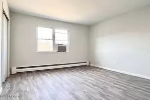 56 Manchester Ct, Freehold, NJ 07728 - Photo 2