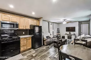 32 Bayshore Mobile Manor, Hazlet Township, NJ 07730 - Photo 6