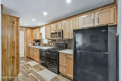 32 Bayshore Mobile Mnr, Hazlet Township, NJ 07730 - Photo 8