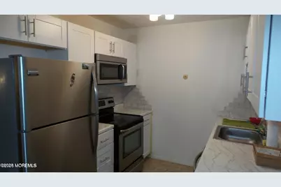 1246B Hamilton Court #B, Lakewood, NJ 08701 - Photo 4