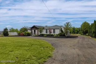 153 Stillhouse Rd, Millstone Township, NJ 08510 - Photo 2