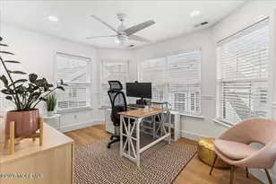264 Tulip Ln, Freehold, NJ 07728 - Photo 26