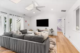 264 Tulip Ln, Freehold, NJ 07728 - Photo 12