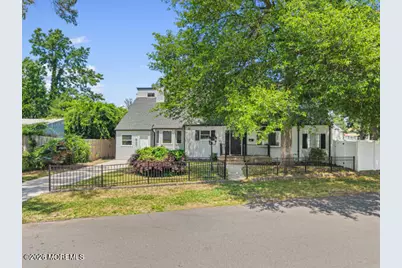 55 11th Street, Hazlet Township, NJ 07734 - Photo 2
