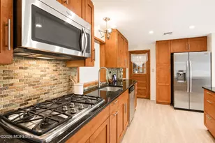 85 Swartzel Dr, Middletown, NJ 07748 - Photo 14