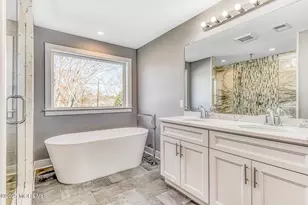 2 Railroad Ave, Bayville, NJ 08721 - Photo 10