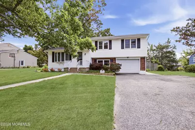 17 Ridgewood Drive, Toms River Township, NJ 08755 - Photo 4