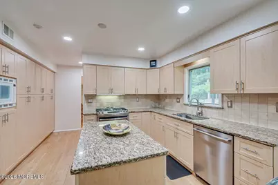47 Buffalo, East Brunswick Township, NJ 08816 - Photo 12