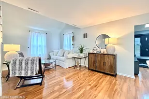 15 Cummings Ct, Freehold, NJ 07728 - Photo 6