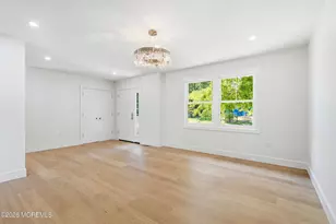 19 Roslyn Dr, Oakhurst, NJ 07755 - Photo 2
