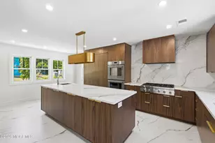 19 Roslyn Dr, Oakhurst, NJ 07755 - Photo 8