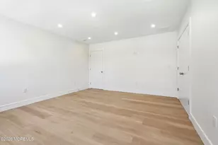 19 Roslyn Dr, Oakhurst, NJ 07755 - Photo 34