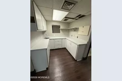 900 W Main Street #7, Freehold, NJ 07728 - Photo 6