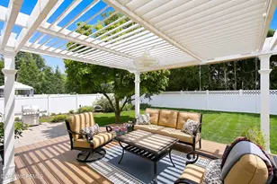 92 Meadow Dr, Shrewsbury, NJ 07702 - Photo 32