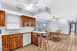 1097 S Lakewood Farmingdale Rd, Howell Township, NJ 07731 - Photo 8