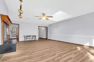 1097 S Lakewood Farmingdale Rd, Howell Township, NJ 07731 - Photo 4