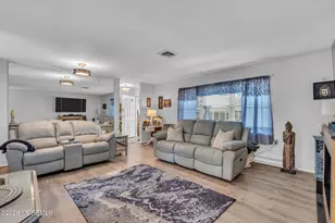 390 Picardy Ct, Lakewood, NJ 08701 - Photo 8