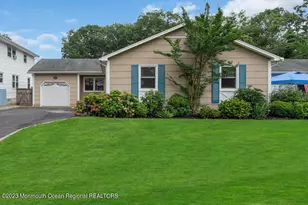 802 Laura Herbert Dr, Point Pleasant, NJ 08742 - Photo 2