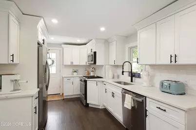 210 Linden Avenue, Highlands, NJ 07732 - Photo 12