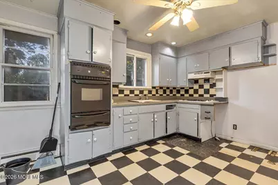 31 Borick Avenue, Hazlet Township, NJ 07730 - Photo 10