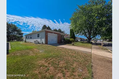7 Pavilion Street, Toms River Township, NJ 08757 - Photo 2