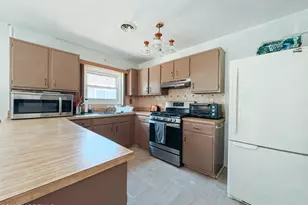 7 Pavilion St, Toms River Township, NJ 08757 - Photo 6