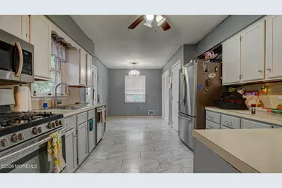 1508 Longboat Avenue, Beachwood, NJ 08722 - Photo 10