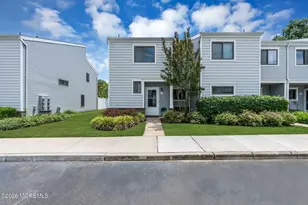 6 Beverly Ct, Tinton Falls, NJ 07724 - Photo 2