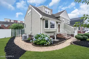 11 E Grove Ave, Woodbridge Township, NJ 07095 - Photo 4