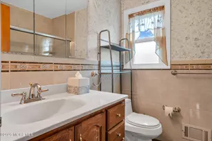 11 E Grove Ave, Woodbridge Township, NJ 07095 - Photo 30