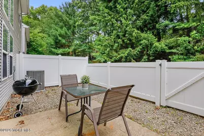 10 Pennsbury Way, East Brunswick Township, NJ 08816 - Photo 34