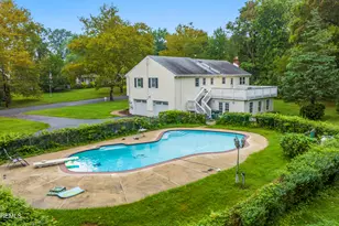 2 Sweet Briar Ln, Holmdel, NJ 07733 - Photo 32