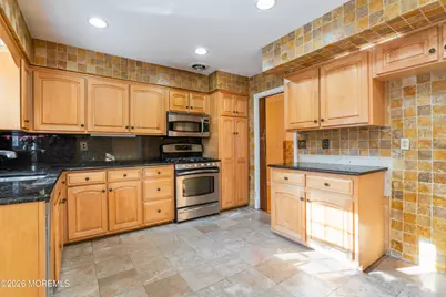 2 Sweet Briar Lane, Holmdel, NJ 07733 - Photo 12