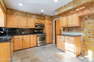 2 Sweet Briar Ln, Holmdel, NJ 07733 - Photo 12