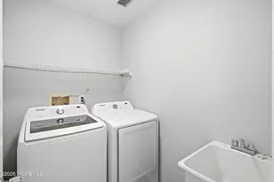 1486 Sanish Ct, Toms River Township, NJ 08755 - Photo 16