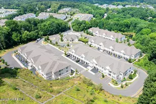 213 Picadilly Dr, Morganville, NJ 07751 - Photo 32