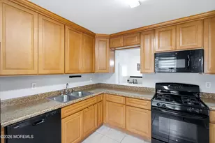 165 Bristol Ct, Lakewood, NJ 08701 - Photo 10