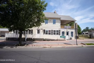 17 E Main Street, Tuckerton, NJ 08087 - Photo 4