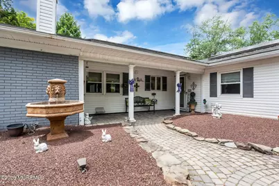 8 Owens Road, Marlboro Township, NJ 07746 - Photo 4