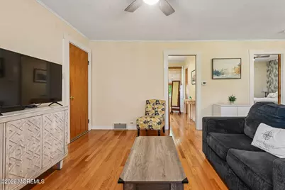 306 Hall Avenue, Point Pleasant, NJ 08742 - Photo 6