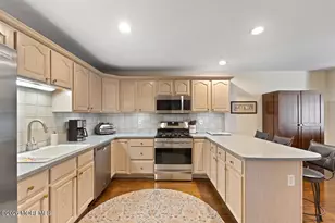 28 Hickory Ln, Little Silver, NJ 07739 - Photo 14