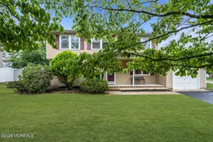 1813 Bismarck St, Toms River Township, NJ 08757 - Photo 4