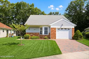 9 Dove Tree Ct, Barnegat, NJ 08005 - Photo 2