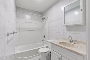 1243 Del Mar Rd, Lakewood, NJ 08701 - Photo 14