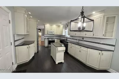 38 Morning Glory Lane, Lakewood, NJ 08701 - Photo 4