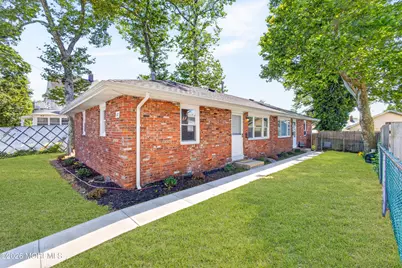 67 Beacon Boulevard, Keansburg, NJ 07734 - Photo 2