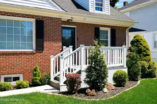 1 Cottage Pl, Freehold, NJ 07728 - Photo 2