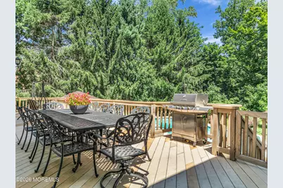 427 Fawns Run, Morganville, NJ 07751 - Photo 12