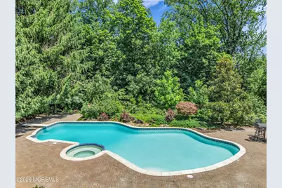 427 Fawns Run, Morganville, NJ 07751 - Photo 16
