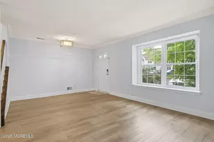 17 Alameda Ct, Eatontown, NJ 07724 - Photo 8